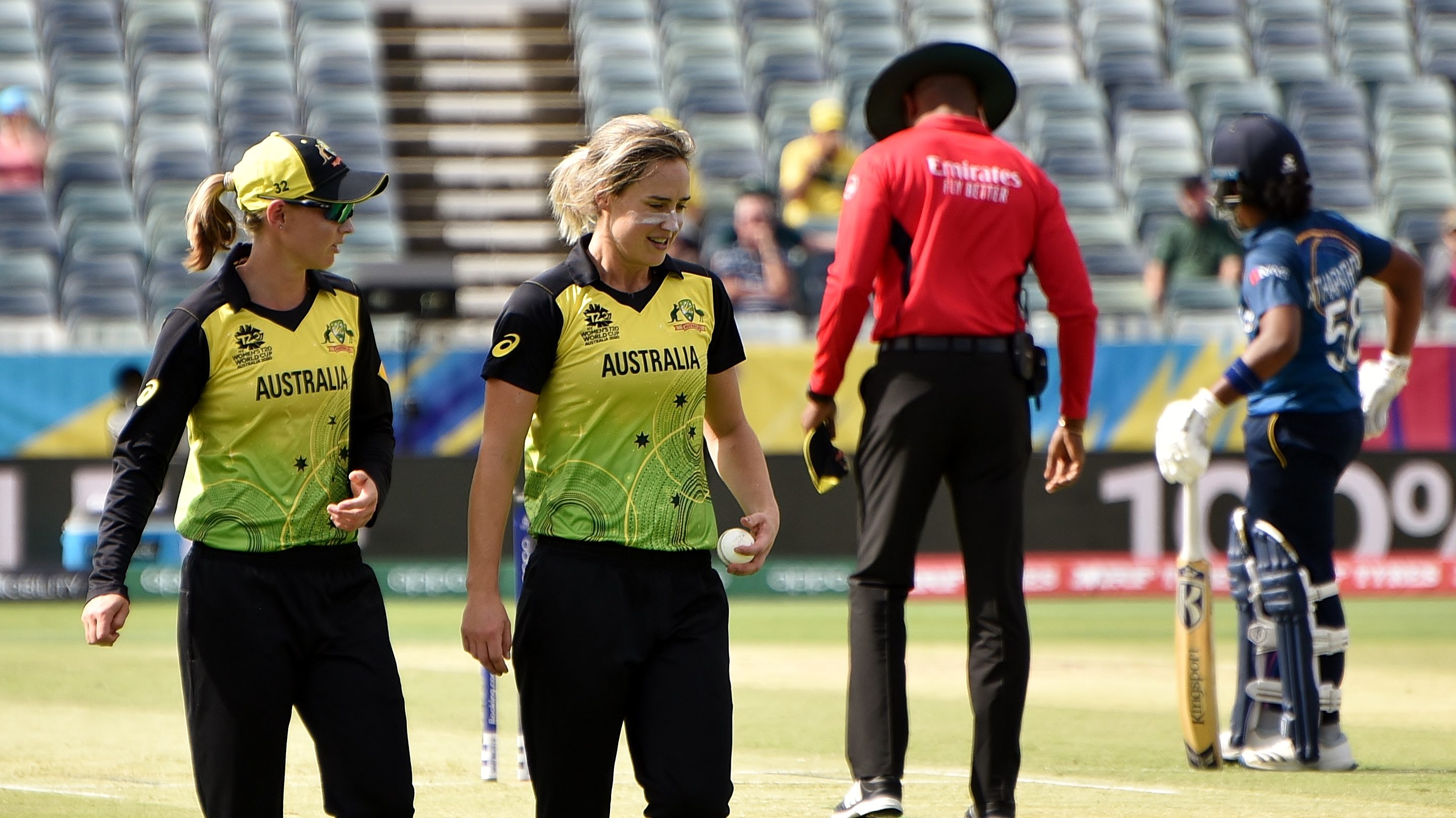Photo of Ellyse Perry (Controversy Alert: Who Cares About Women's Cricket Anyway?)